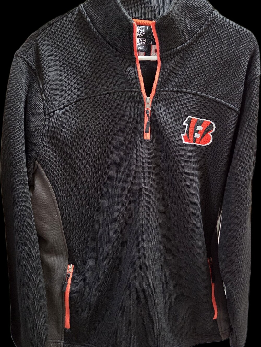 Cincinnati Bengals NFL Team Black and Orange Quarter-Zip Pullover, Excellent! L